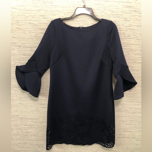 Vince Camuto Women's Scuba Tulip Sleeve Shift Dress w/Laser Cut Hem Navy Size 10 - Picture 8 of 8